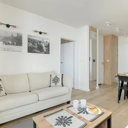 Apartment Luksusowy Z Parkingiem I W Zakopanem By Renters Prestige Zakopane